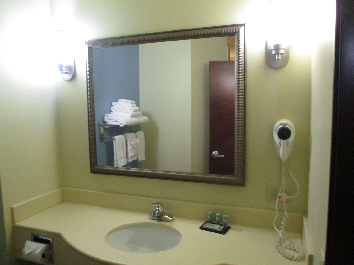 Best Western Coffeyville Central Business District Inn And Suites Eksteriør bilde
