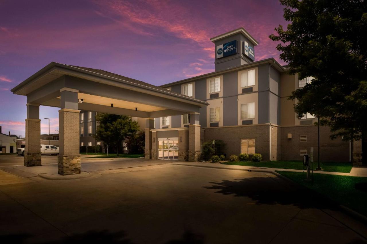 Best Western Coffeyville Central Business District Inn And Suites Eksteriør bilde